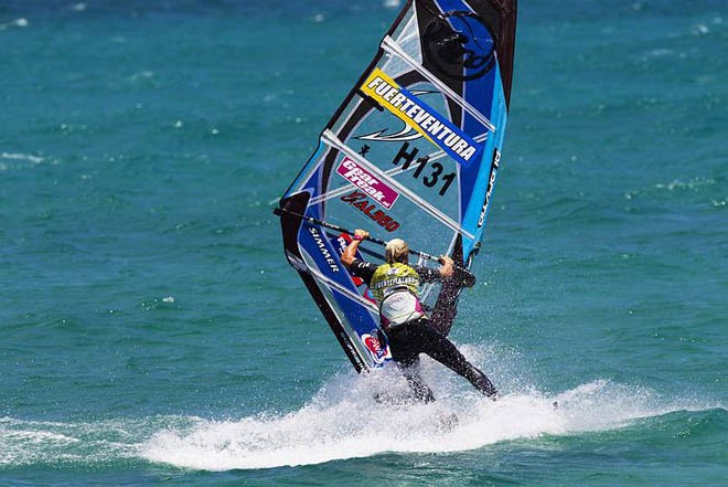 Arrianne Aukes - PWA Sotavento Fuerteventura Grand Slam 2011 Day 2 ©  John Carter / PWA http://www.pwaworldtour.com